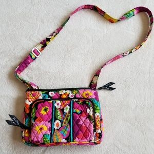 🚫SOLD🚫🔥Vera Bradley🔥Little Hipster purse